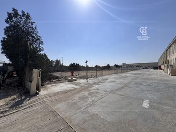 Mixed Use | Commercial Plot | Yard - Interior view
