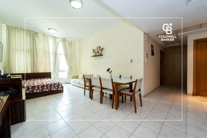 Near Metro | Large Layout | Exclusive | Tenanted - Interior view