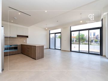 4BR G+2 I Large Plot Size I Garden Facing - Interior view