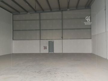 WAREHOUSE COMPLEX | EASY ACCESS | 25KW - Interior view