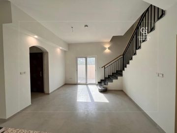 High ROI | 3BR Villa | Prime C-Cluster | Rented - Interior view