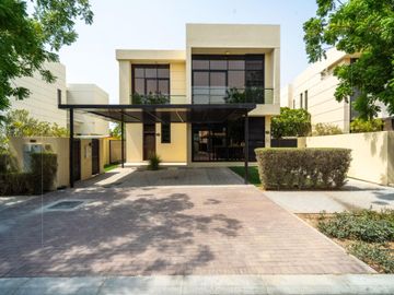 Lowest Price |5BR Villa| Single Row | Large Plot - Interior view