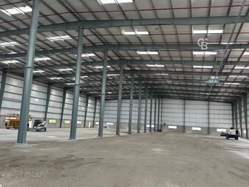HIGH POWER | 10 METER HIGH | STANDALONE - Interior view
