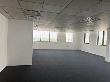Fitted Full Floor Office for Rent in DIP - Interior view