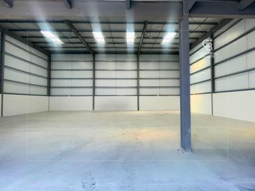 New Warehouse I Good Height I Perfect Location - Interior view