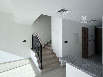 Near Lagoons | Single Row |  Near Hand Over - Interior view