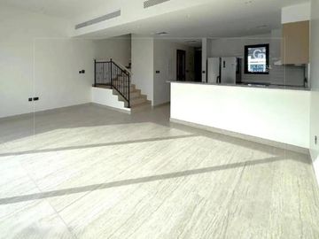 Near Lagoons | Single Row |  Near Hand Over - Interior view