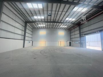 Grade A Warehouse I Brand New I 60 KW - Interior view