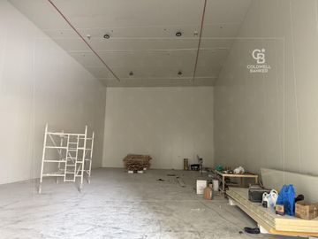 Independent Brand New Freehold Cold Storage - Interior view