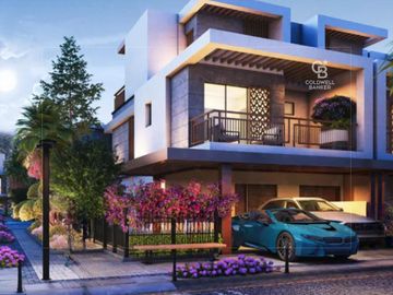 Spacious Layout | Private Yard | Prime Location - Interior view