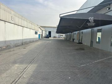 Prime Location | Close to Port | VOT - Interior view