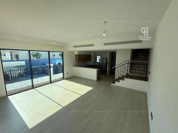 Near Park | Private Landscaped Garden | Hot Deal - Interior view