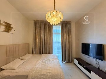 Exquisite Fully Furnished Studio for Rent - Interior view