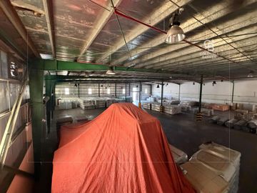 LOADING BAY | 9 METER | INDEPENDENT | MULTIPLE CHAMBER - Interior view