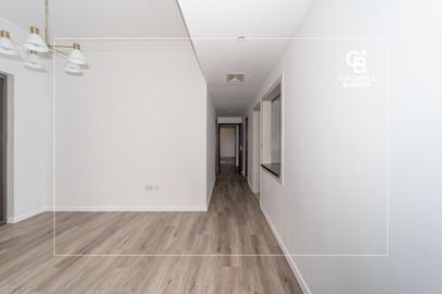 Vacant | Spacious Layout | Prime location - Interior view