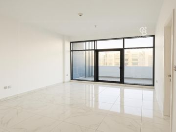 Spacious | Laundry Room | Mortgage Available - Interior view