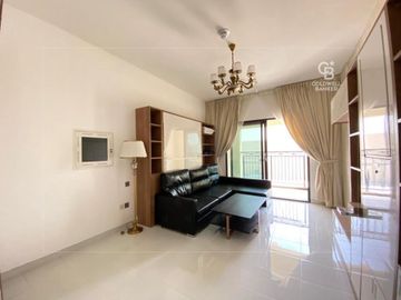 FULLY FURNISHED STUDIO | GREAT LOCATION - Interior view
