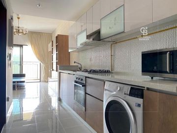 FULLY FURNISHED STUDIO | GREAT LOCATION - Interior view