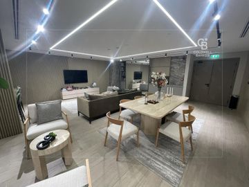 ULTRA LUXURY | FULLY FURNISHED + STUDY - Interior view