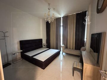 Fully Furnished 2BR | Facing Spinneys | 1,554 Sqft - Interior view