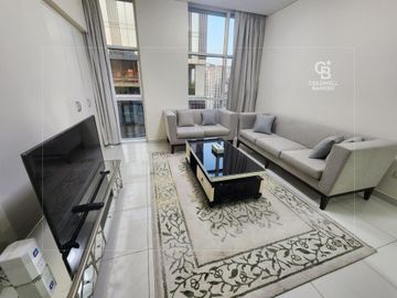 Vacant | Spacious Layout | Fully Furnished - Interior view