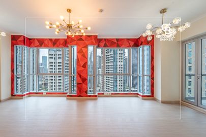 Large Layout | Renovated | 2 Bathrooms - Interior view