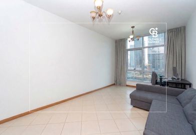 Great Investor Potential-Prime Location-Near Metro - Interior view