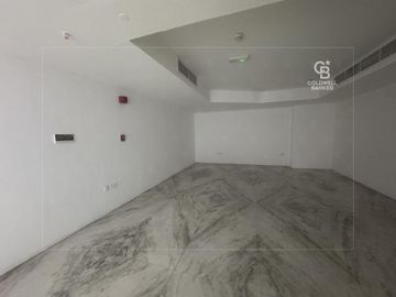 Fitted | HIgh Footfall | Chiller Free - Interior view
