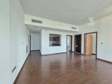 Big Layout / Park Facing / Vastu Compliant - Interior view