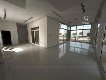Spacious 4BR+M Villa | Pool | Large Backyard - Interior view