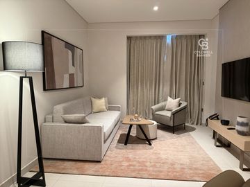 Largest Layout | Top Floor | Access to Dubai Mall - Interior view