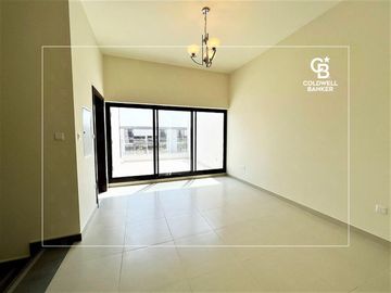 Middle Unit | Back to Back | 4BR Plus Maids - Interior view