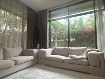 Spacious | Close to Amenities | Available May 1 - Interior view