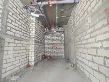 PRIME COMMERCIAL SPACE | HIGH VISIBILITY - Interior view