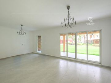 Spacious Garden Apartment | 2 Beds + Study - Interior view