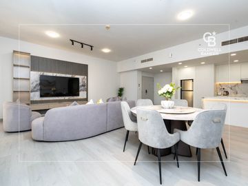 Renovated and Upgraded | Furnished | Sea View - Interior view