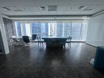Vacant Spacious Road Facing Office| 2 Parking - Interior view