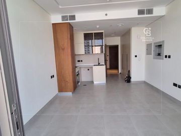 Lower Price | Brand New | Next to Metro - Interior view