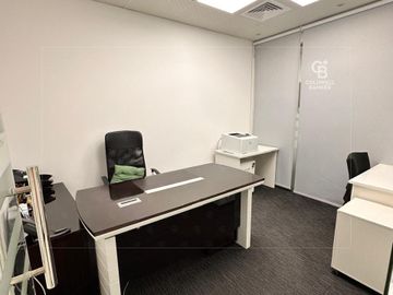 Price Reduce Fitted and Upgraded Office - Interior view