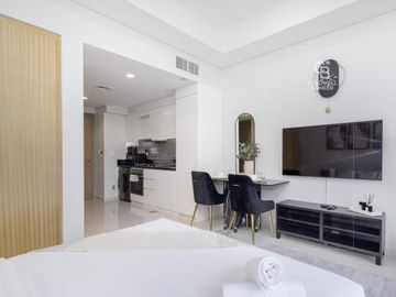 Vacant Soon | Fully Furnished | Canal View - Interior view