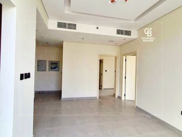 Higher floor | Bright Apartment | Brand New - Interior view