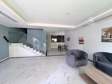Luxury Furnished 4BR+Maid Villa | Private Lift - Interior view