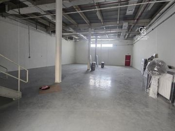 Air-conditioned | Road Facing | Prime location - Interior view