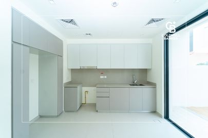 Partial Single Row | Gated Community | Vacant Soon - Interior view