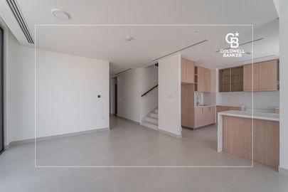 Golf Course View | Large Plot | Near Entrance - Interior view