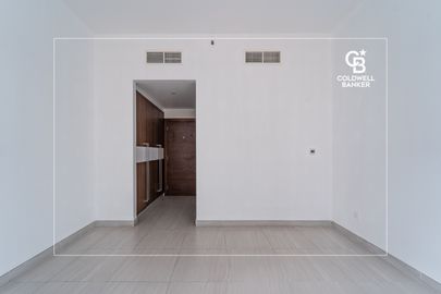 Close to Metro | Vacant | High Floor - Interior view