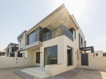 Vacant Soon | Corner | Large Layout |Close to Pool - Interior view