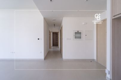 Bright | Spacious Layout | Vacant - Interior view
