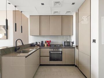 CANAL VIEW | UPGRADED | LUXURY FURNISHED - Interior view