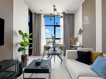 CANAL VIEW | UPGRADED | LUXURY FURNISHED - Interior view